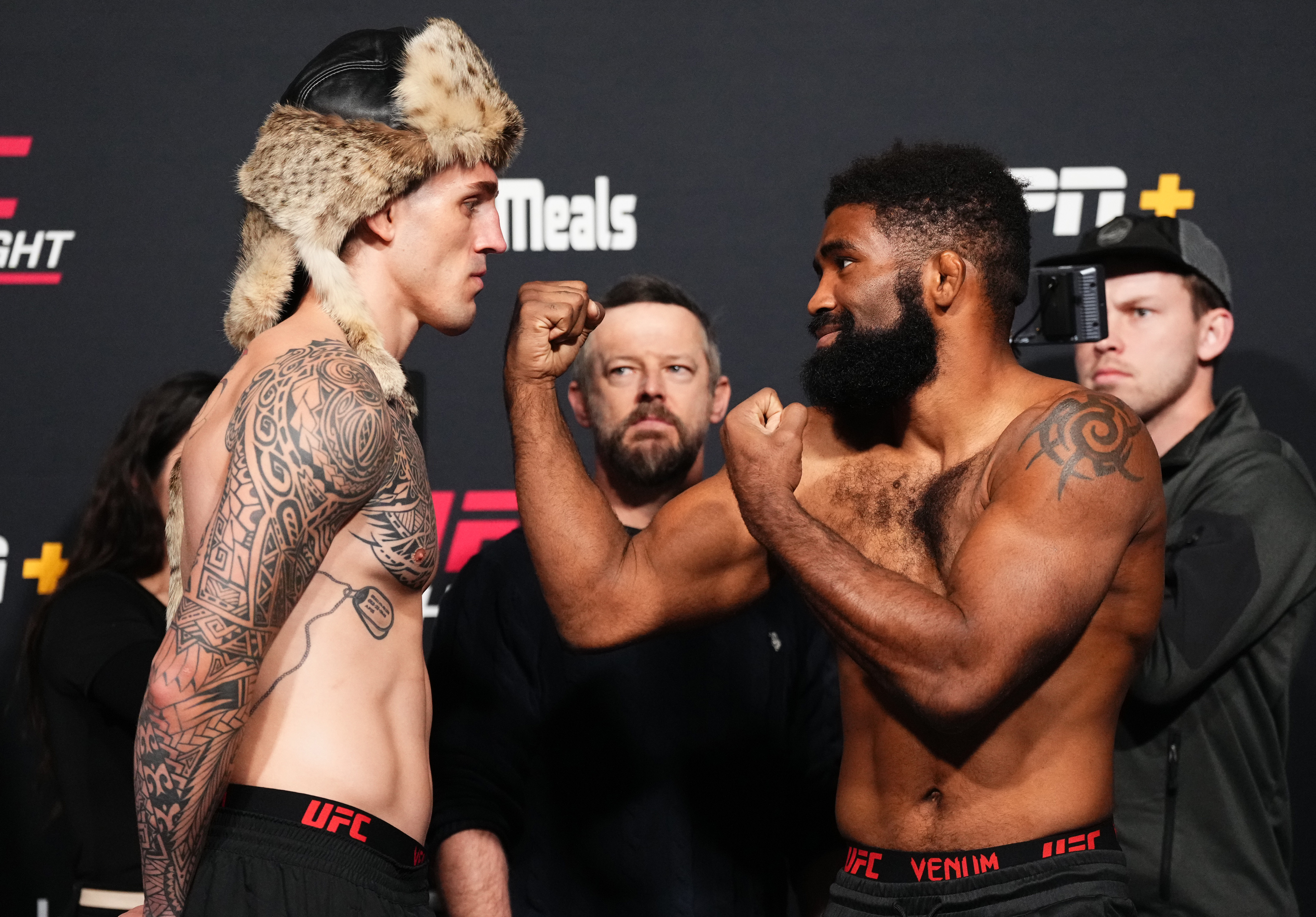UFC Fight Night: Allen v Curtis 2 Weigh-in